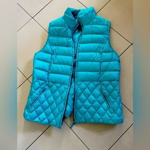 Talbots vest . So soft and cozy . Teal blue . Women size Large